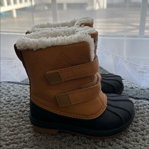 Tan and Black Winter Boots with Faux Fur Lining